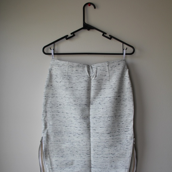 Aritzia Wilfred Pencil Skirt with Side Seam Zippers - Picture 7 of 12